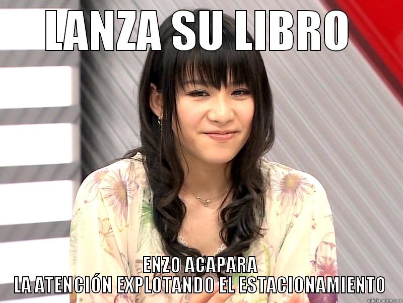 LANZA SU LIBRO ENZO ACAPARA LA ATENCIÓN EXPLOTANDO EL ESTACIONAMIENTO Misc
