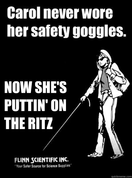  Now she's puttin' on the ritz -  Now she's puttin' on the ritz  Blind Carol