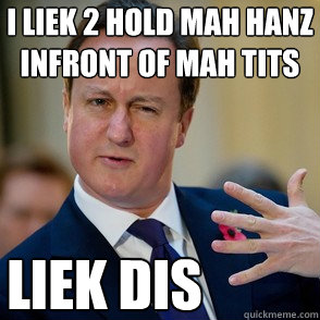 i liek 2 hold mah hanz infront of mah tits liek dis  