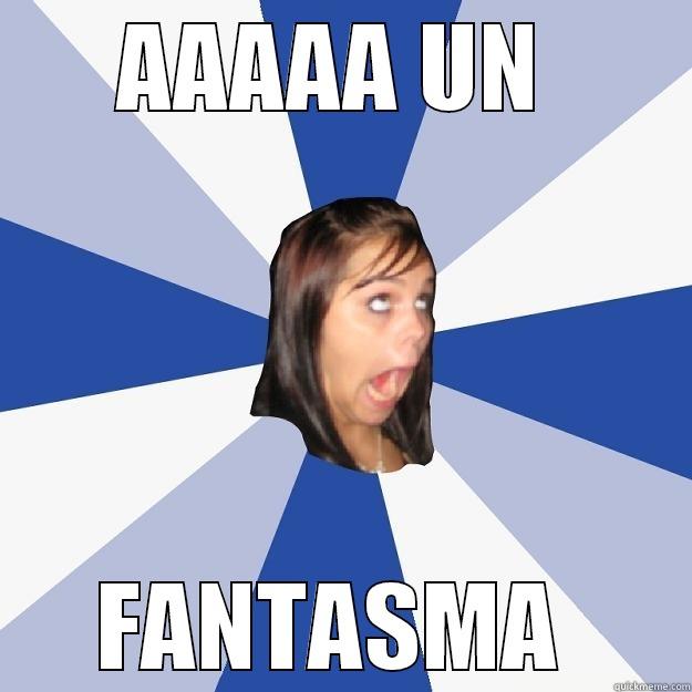 AAAAA UN  FANTASMA  Annoying Facebook Girl