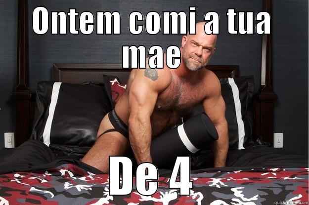 ONTEM COMI A TUA MAE DE 4 Gorilla Man