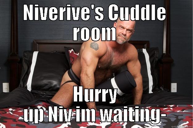 NIVERIVE'S CUDDLE ROOM HURRY UP NIV IM WAITING- Gorilla Man