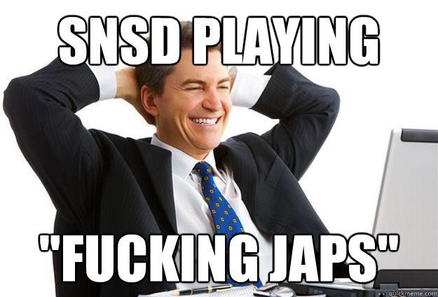 SNSD PLAYING 