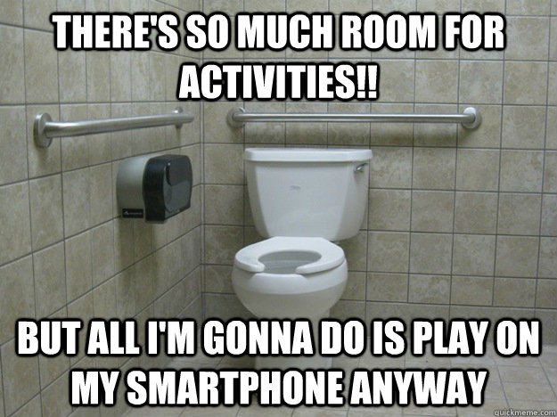 There's so much room for activities!! But all I'm gonna do is play on my smartphone anyway - There's so much room for activities!! But all I'm gonna do is play on my smartphone anyway  Handicapped Stall