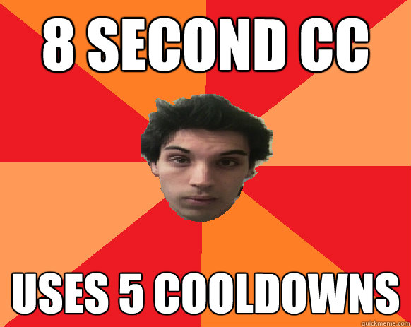 8 second CC Uses 5 cooldowns  Idiot WoW player